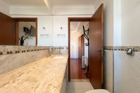Apartamento à venda com 153m², 3 quartos e 2 vagasBanheiro da Suíte