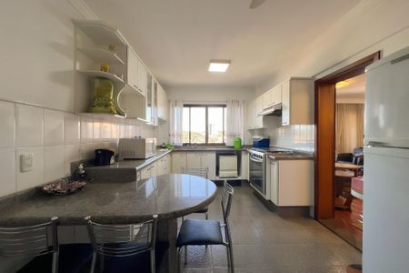 Apartamento à venda com 153m², 3 quartos e 2 vagasCozinha