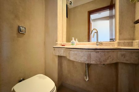 Apartamento à venda com 153m², 3 quartos e 2 vagasLavabo