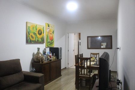 Apartamento à venda com 72m², 2 quartos e 1 vagaSala