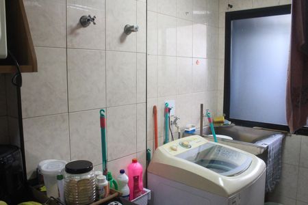 Apartamento à venda com 72m², 2 quartos e 1 vagaÁrea de Serviço