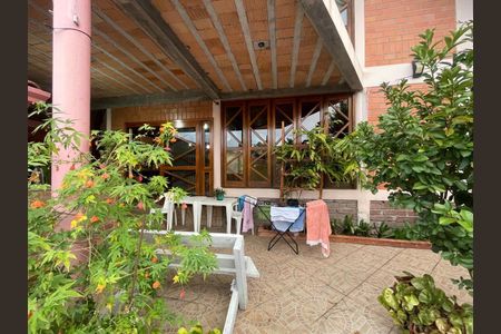 Casa à venda com 390m², 5 quartos e 2 vagas