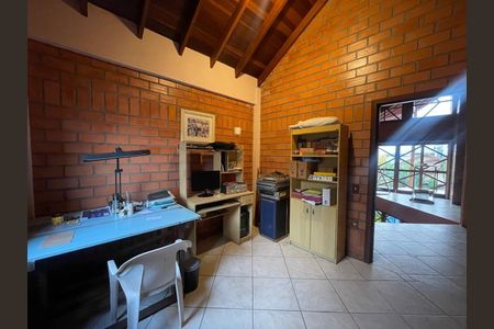 Casa à venda com 390m², 5 quartos e 2 vagas