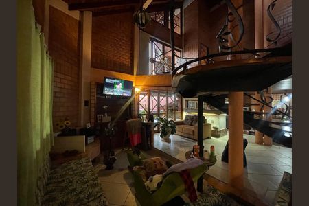 Casa à venda com 390m², 5 quartos e 2 vagas