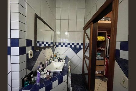 Casa à venda com 390m², 5 quartos e 2 vagas
