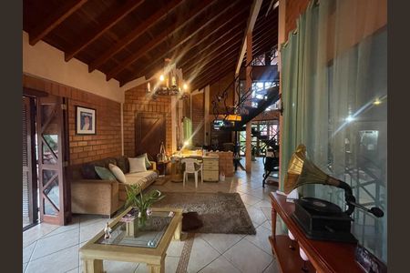 Casa à venda com 390m², 5 quartos e 2 vagas