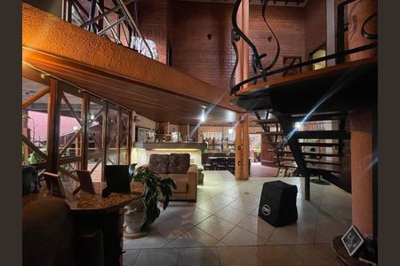 Casa à venda com 390m², 5 quartos e 2 vagas