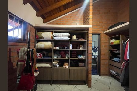 Casa à venda com 390m², 5 quartos e 2 vagas