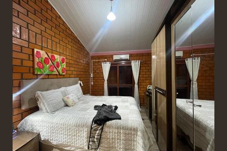 Casa à venda com 390m², 5 quartos e 2 vagas