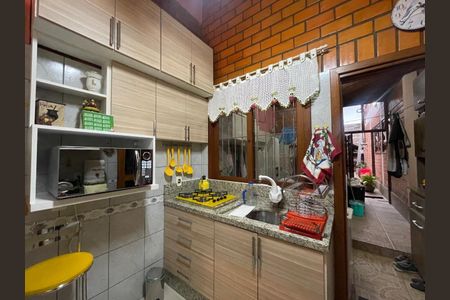 Casa à venda com 390m², 5 quartos e 2 vagas