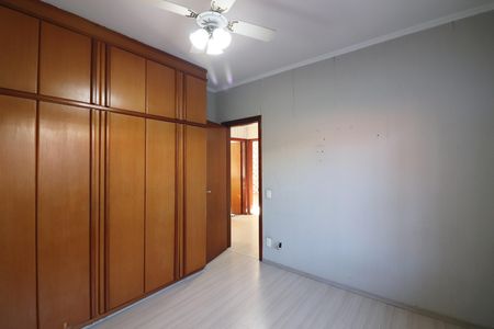 Casa à venda com 272m², 3 quartos e 4 vagasQuarto 3