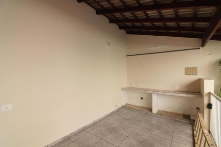 Casa à venda com 272m², 3 quartos e 4 vagasQuintal 