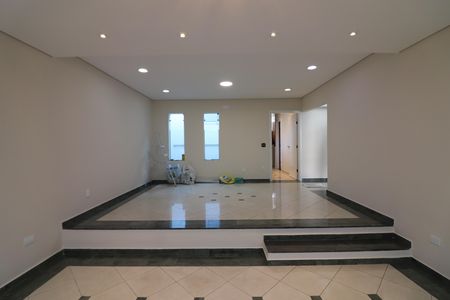 Casa à venda com 272m², 3 quartos e 4 vagasSala 