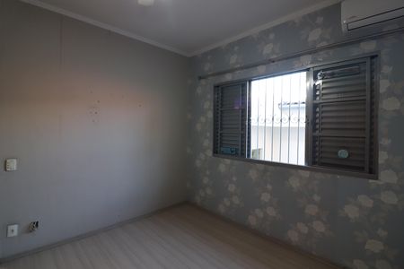 Casa à venda com 272m², 3 quartos e 4 vagasQuarto 3