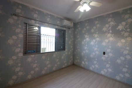 Casa à venda com 272m², 3 quartos e 4 vagasQuarto 3