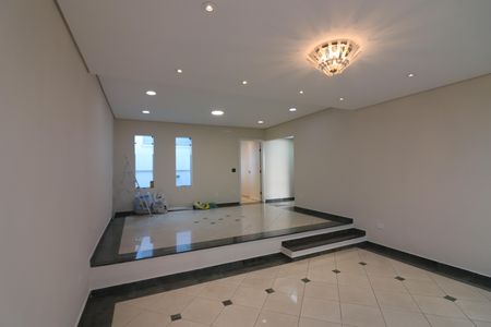 Casa à venda com 272m², 3 quartos e 4 vagasSala 
