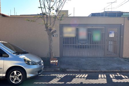 Casa à venda com 272m², 3 quartos e 4 vagasFachada