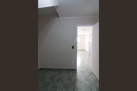 Casa à venda com 272m², 3 quartos e 4 vagasQuarto de Serviço