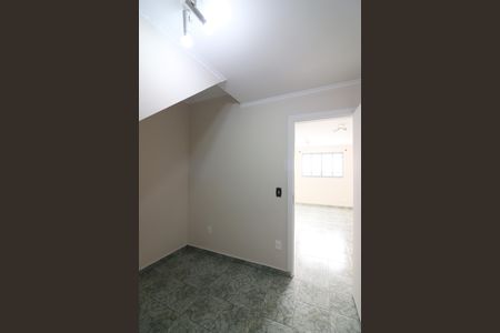 Casa à venda com 272m², 3 quartos e 4 vagasQuarto de Serviço