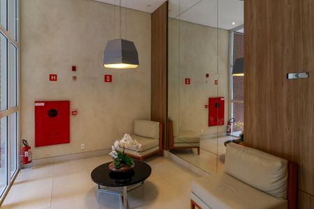 Apartamento para alugar com 65m², 2 quartos e 1 vaga Apartamento para alugar com 65m², 2 quartos e 1 vagaHall de Entrada