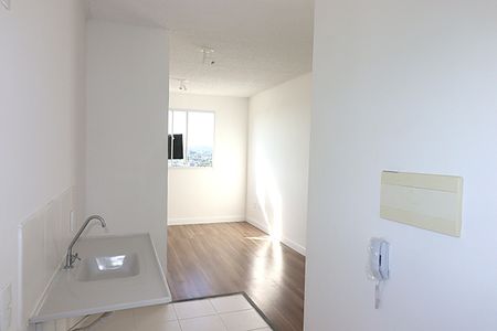 Apartamento à venda com 43m², 2 quartos e 1 vagaCozinha e Área de Serviço