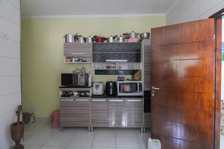 Casa à venda com 174m², 6 quartos e 2 vagas Casa à venda com 174m², 6 quartos e 2 vagasCozinha
