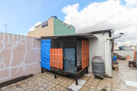 Casa à venda com 174m², 6 quartos e 2 vagas Casa à venda com 174m², 6 quartos e 2 vagasÁrea de Serviço