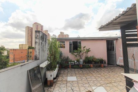 Casa à venda com 174m², 6 quartos e 2 vagas Casa à venda com 174m², 6 quartos e 2 vagasÁrea de Serviço