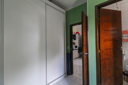 Casa à venda com 174m², 6 quartos e 2 vagas Casa à venda com 174m², 6 quartos e 2 vagasSuite 1
