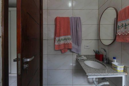 Casa à venda com 174m², 6 quartos e 2 vagas Casa à venda com 174m², 6 quartos e 2 vagasBanheiro da Suíte 1