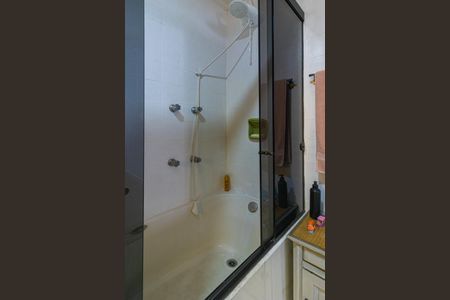 Apartamento para alugar com 112m², 2 quartos e 1 vaga Apartamento para alugar com 112m², 2 quartos e 1 vagaBanheiro da Suíte