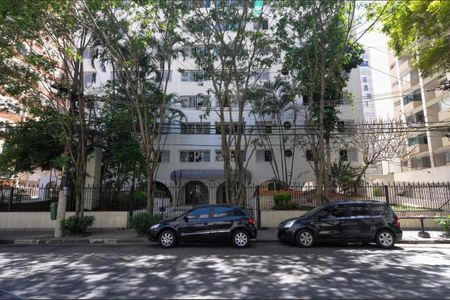 Apartamento para alugar com 112m², 2 quartos e 1 vaga Apartamento para alugar com 112m², 2 quartos e 1 vagaFachada