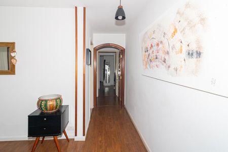 Apartamento para alugar com 112m², 2 quartos e 1 vaga Apartamento para alugar com 112m², 2 quartos e 1 vagaCorredor