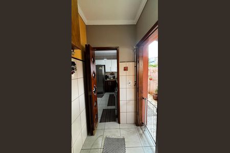 Casa à venda com 225m², 3 quartos e 2 vagas Casa à venda com 225m², 3 quartos e 2 vagasÁrea de Serviço