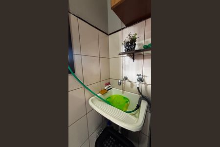 Casa à venda com 225m², 3 quartos e 2 vagas Casa à venda com 225m², 3 quartos e 2 vagasÁrea de Serviço