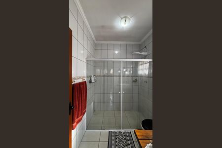 Casa à venda com 225m², 3 quartos e 2 vagas Casa à venda com 225m², 3 quartos e 2 vagasSuite - Banheiro