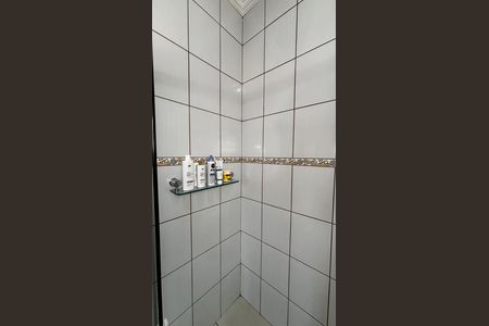Casa à venda com 225m², 3 quartos e 2 vagas Casa à venda com 225m², 3 quartos e 2 vagasSuite - Banheiro