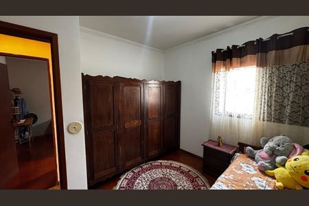Casa à venda com 225m², 3 quartos e 2 vagas Casa à venda com 225m², 3 quartos e 2 vagasQuarto 1