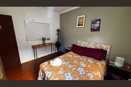 Casa à venda com 225m², 3 quartos e 2 vagas Casa à venda com 225m², 3 quartos e 2 vagasQuarto 2