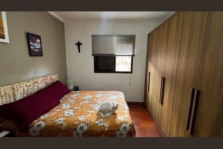 Casa à venda com 225m², 3 quartos e 2 vagas Casa à venda com 225m², 3 quartos e 2 vagasQuarto 2