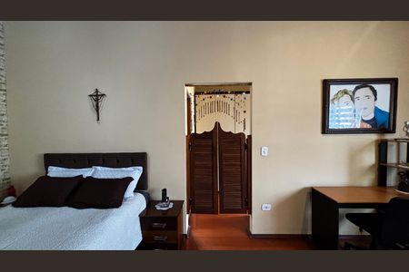 Casa à venda com 225m², 3 quartos e 2 vagas Casa à venda com 225m², 3 quartos e 2 vagasSuite