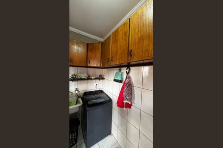 Casa à venda com 225m², 3 quartos e 2 vagas Casa à venda com 225m², 3 quartos e 2 vagasÁrea de Serviço