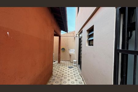 Casa para alugar com 88m², 2 quartos e sem vaga Casa para alugar com 88m², 2 quartos e sem vagaCorredor