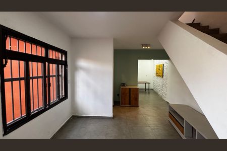 Casa para alugar com 88m², 2 quartos e sem vaga Casa para alugar com 88m², 2 quartos e sem vagaSala