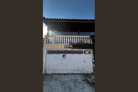 Casa para alugar com 88m², 2 quartos e sem vaga Casa para alugar com 88m², 2 quartos e sem vagaFachada