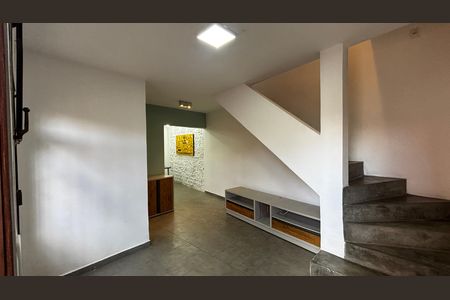 Sala de casa para alugar com 2 quartos, 88m² em Jardim Europa, Santo André