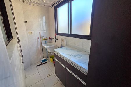 Apartamento para alugar com 74m², 1 quarto e 1 vagaÁrea de Serviço