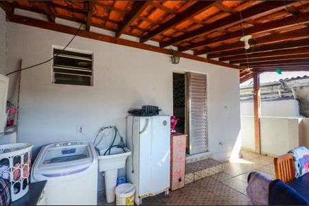 Casa à venda com 300m², 4 quartos e 2 vagasQuarto 1 - Casa 2 - Sacada