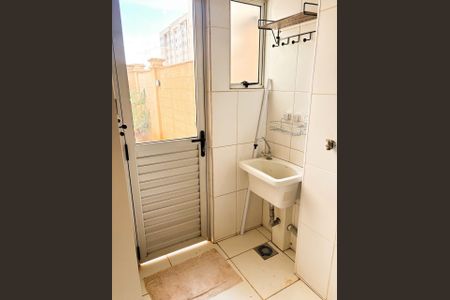 Área de Serviço de apartamento para alugar com 3 quartos, 140m² em Jardim Santa Cecilia, Aparecida de Goiânia