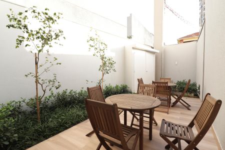 Apartamento à venda com 30m², 1 quarto e sem vaga Apartamento à venda com 30m², 1 quarto e sem vagaSalão de Festas